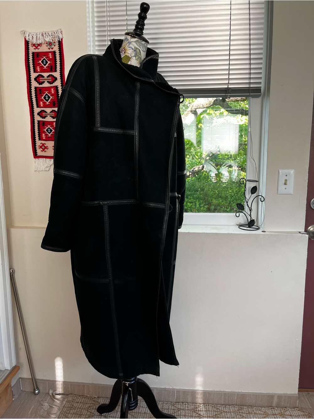 Friitala Classic Black Shearling Long Coat -  fits size 8 and height 164-172 cm